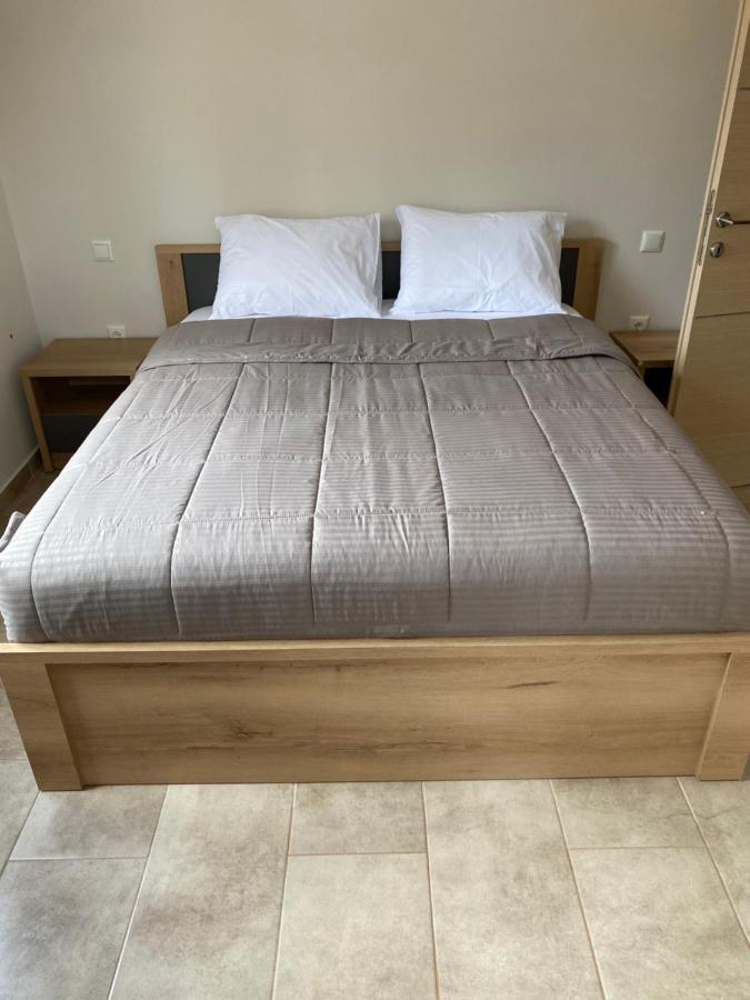 Olive Hill Apartment Karpofora Ngoại thất bức ảnh