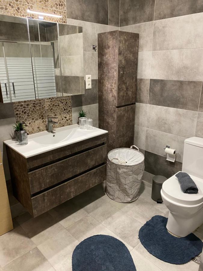 Olive Hill Apartment Karpofora Ngoại thất bức ảnh
